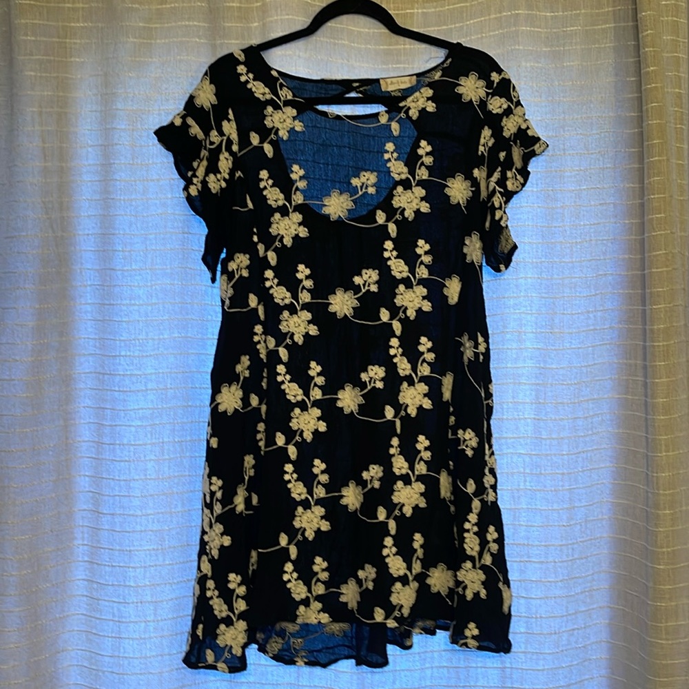 Altard state black and white floral print dress